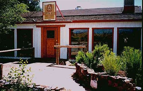 Capitol Reef Inn & Cafe Torrey Exterior foto